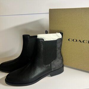 Beautiful Coach Meredith Pull On Signature Bootie SZ 9 Sold Out